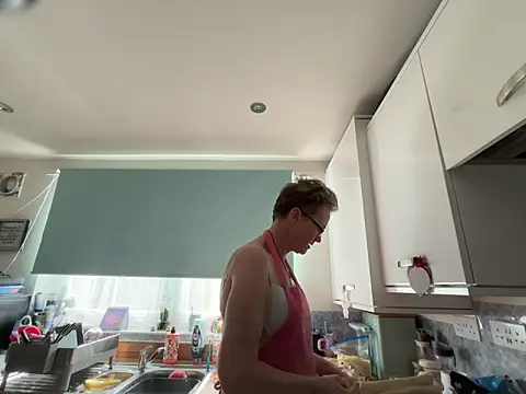 Curvy-Jinx online show from March 20, 1:34 pm