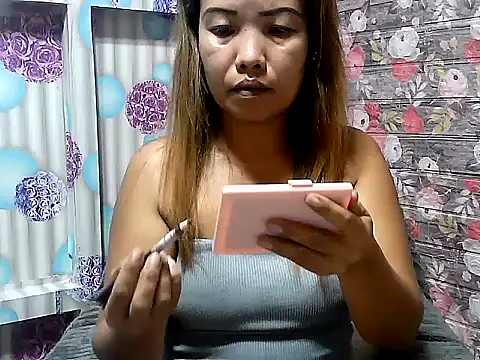 Snapshot of AsianHorny4uxx chatting on September 12, 1:55 pm AsianHorny4uxx online show from September 12, 1:55 pm