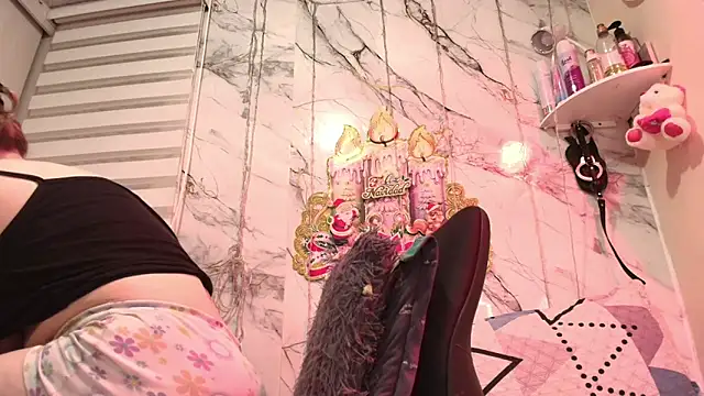 rachelroberts online show from December 21, 9:22 am