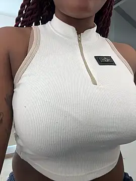 Snapshot of VictoriaKroft chatting on June 12, 12:25 pm VictoriaKroft online show from June 12, 12:25 pm