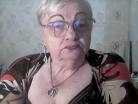 Snapshot of NatalieNorth chatting on May 17, 1:05 am NatalieNorth online show from May 17, 1:05 am