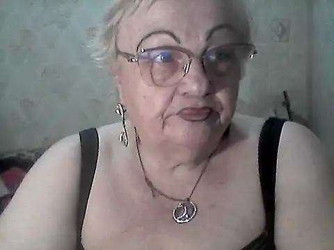 Snapshot of NatalieNorth chatting on July 4, 9:19 pm NatalieNorth online show from July 4, 9:19 pm