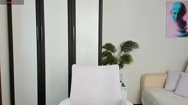 Snapshot of meowallen chatting on October 18, 3:41 am meowallen online show from October 18, 3:41 am