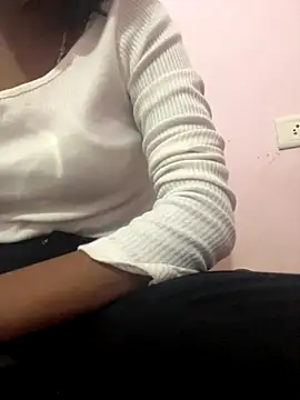 sakshi5533 online show from December 2, 1:46 pm