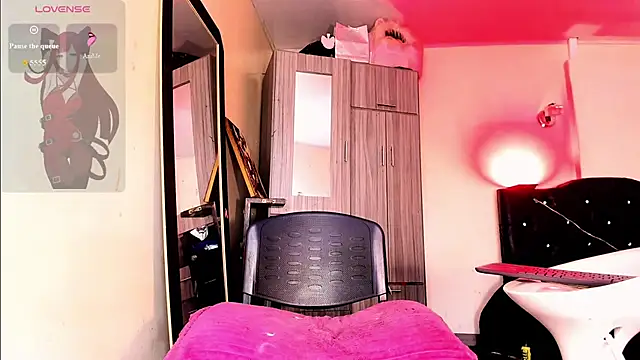 Rossedewitt  online show from February 10, 6:51 pm