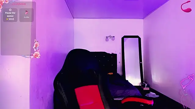 Rossedewitt  online show from October 17, 7:59 pm