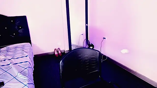 Rossedewitt  online show from November 28, 11:49 pm