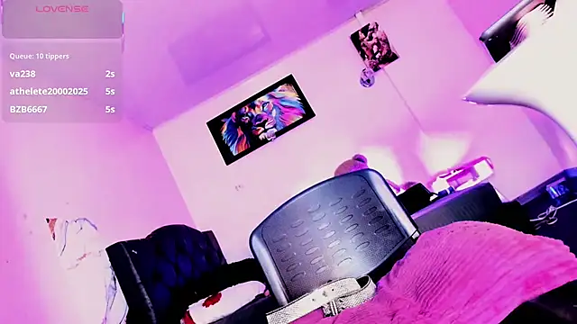 Rossedewitt  online show from April 15, 6:52 am