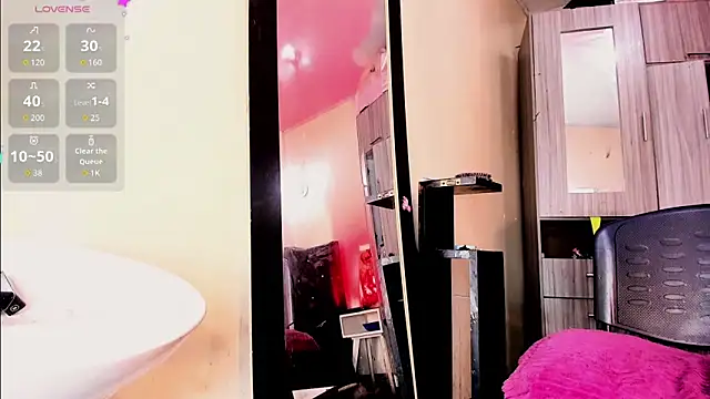 Rossedewitt  online show from February 13, 7:25 pm