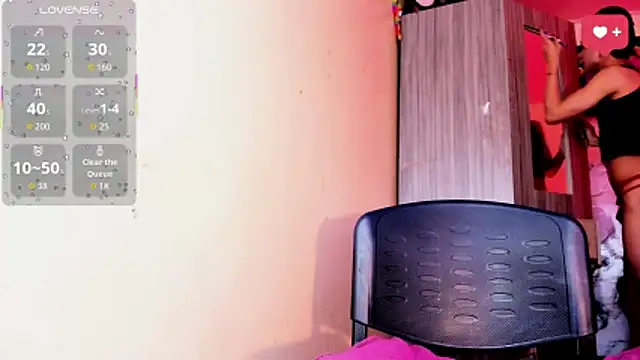 Rossedewitt  online show from April 5, 6:58 pm