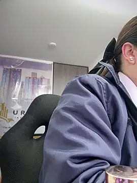 SUSY  06 online show from March 10, 12:09 pm