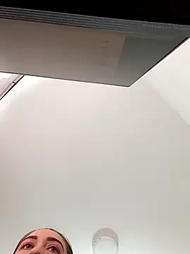 Snapshot of SUSY__06 chatting on November 23, 12:04 pm SUSY 06 online show from November 23, 12:04 pm