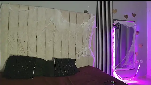 Snapshot of rachell_owen chatting on October 15, 10:12 am rachell owen online show from October 15, 10:12 am