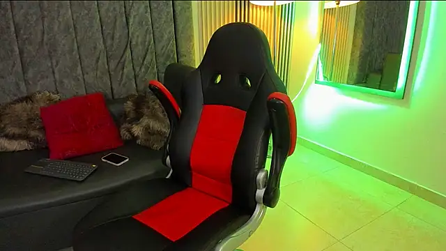 rachell owen online show from December 3, 8:52 pm