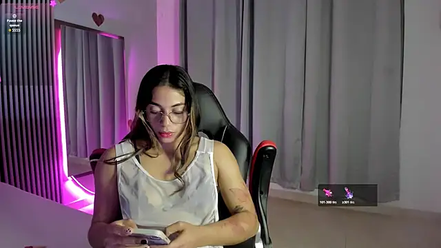 rachell owen online show from December 5, 4:44 am