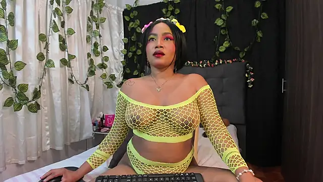 Delilah 85 online show from May 29, 9:43 pm