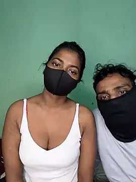 Snapshot of renu_143 chatting on November 6, 12:31 pm renu 143 online show from November 6, 12:31 pm