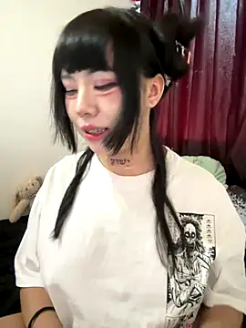 Snapshot of Kitty_yukimura chatting on October 16, 10:18 pm Kitty yukimura online show from October 16, 10:18 pm