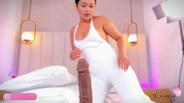 kassia kim online show from January 11, 4:08 am