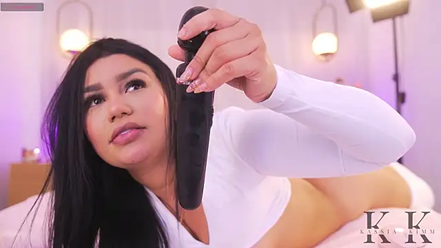 kassia kim online show from March 27, 7:06 am