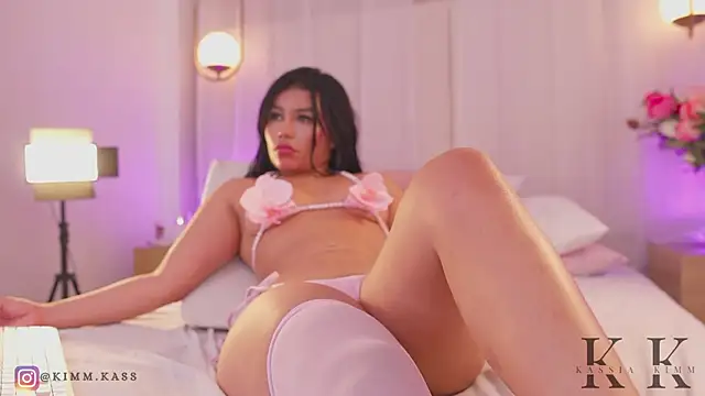 kassia kim online show from April 30, 4:58 pm