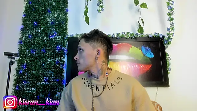 Kieran kian online show from April 26, 4:32 am