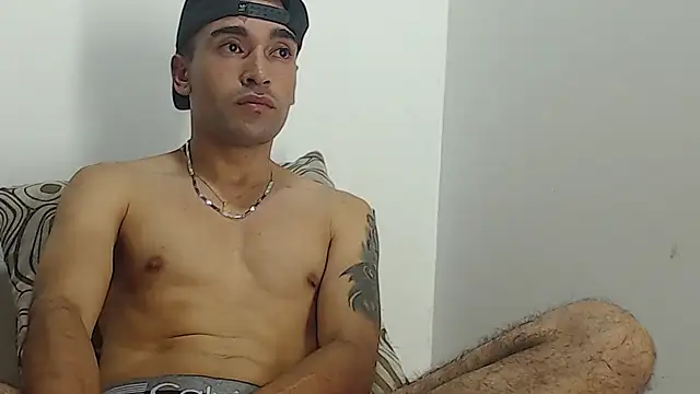 Snapshot of Npga96 chatting on November 4, 7:56 am Npga96 online show from November 4, 7:56 am