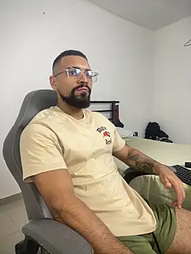 vincentjaxon online show from February 14, 6:52 pm