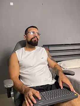 vincentjaxon online show from March 30, 5:47 pm