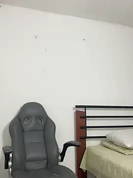 vincentjaxon online show from February 23, 12:39 pm