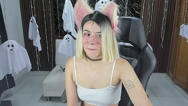 Anna17  online show from October 28, 11:09 am