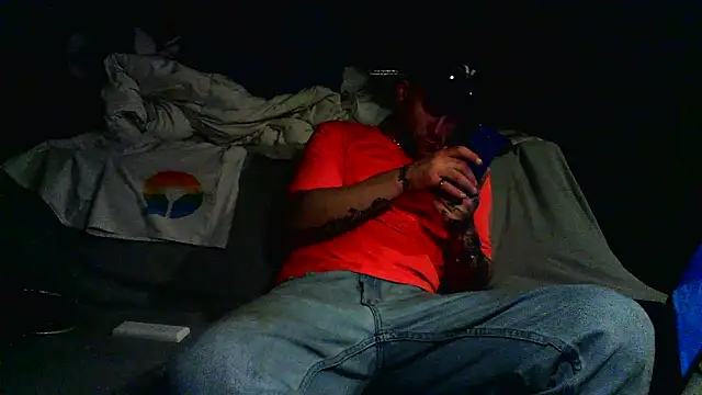 Luv2SuckBWC92 online show from March 6, 9:37 am