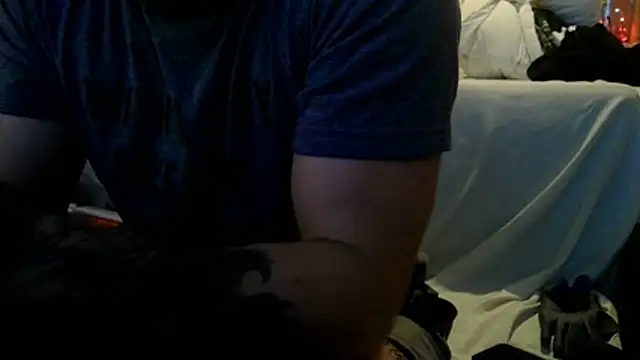 Snapshot of Luv2SuckBWC92 chatting on October 24, 12:09 am Luv2SuckBWC92 online show from October 24, 12:09 am