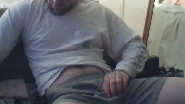 Luv2SuckBWC92 online show from February 6, 8:27 pm