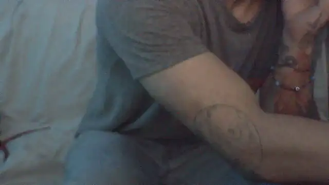 Luv2SuckBWC92 online show from March 14, 9:59 am