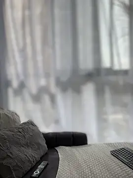 Sofi Leal online show from September 28, 1:07 pm