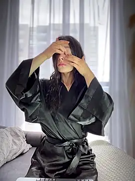 Sofi Leal online show from February 19, 12:35 pm