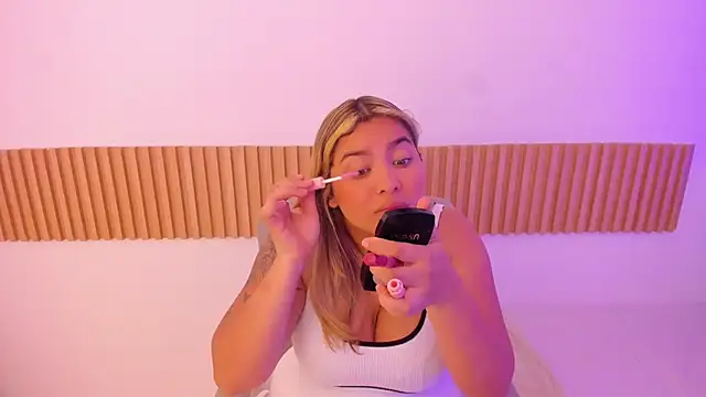 OliviaSweett online show from January 18, 6:11 pm