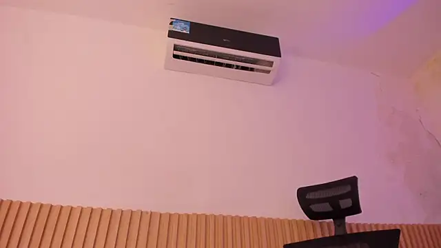 OliviaSweett online show from September 12, 7:13 pm