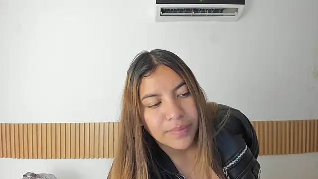 OliviaSweett online show from October 13, 3:13 pm