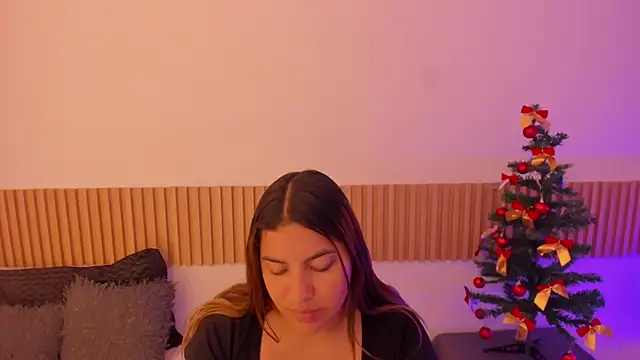 OliviaSweett online show from December 1, 5:58 pm