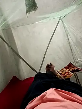 Snapshot of monubigcoock chatting on October 9, 4:18 pm monubigcoock online show from October 9, 4:18 pm