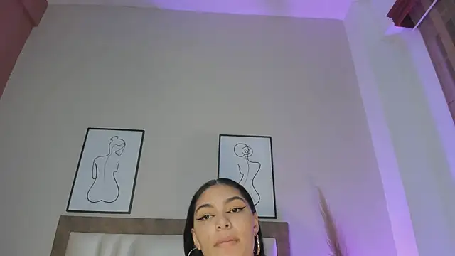 Snapshot of LunaAspen_ chatting on September 12, 5:56 pm LunaAspen online show from September 12, 5:56 pm