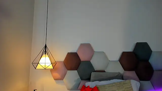 Snapshot of LunaAspen_ chatting on October 23, 5:55 pm LunaAspen online show from October 23, 5:55 pm