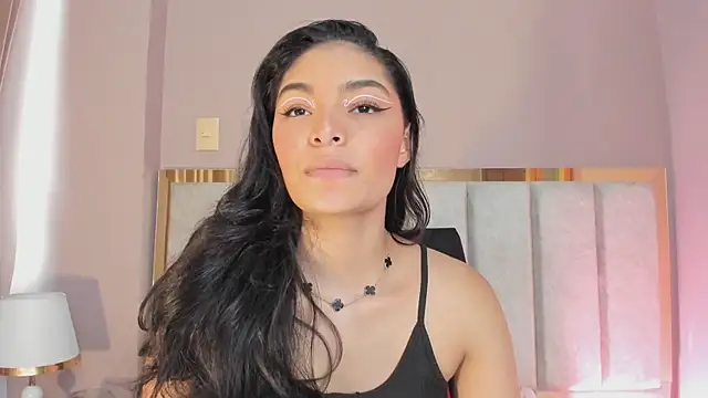 LunaAspen  online show from March 18, 5:58 pm