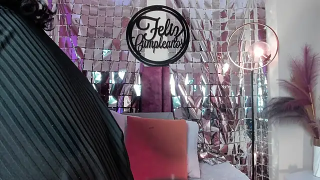 LunaAspen  online show from March 27, 6:09 pm