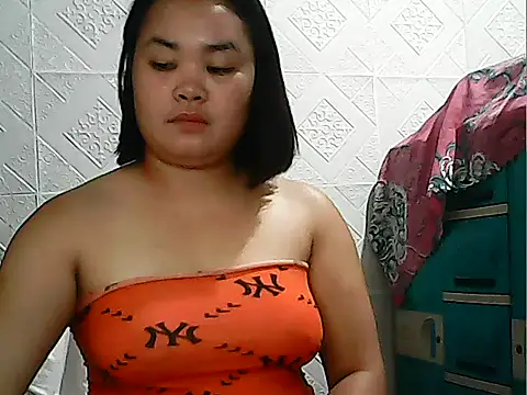 CreamyPussy4uxx online show from February 14, 10:04 am