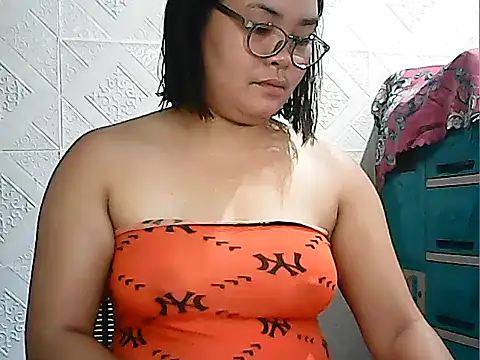 CreamyPussy4uxx online show from February 5, 1:56 am