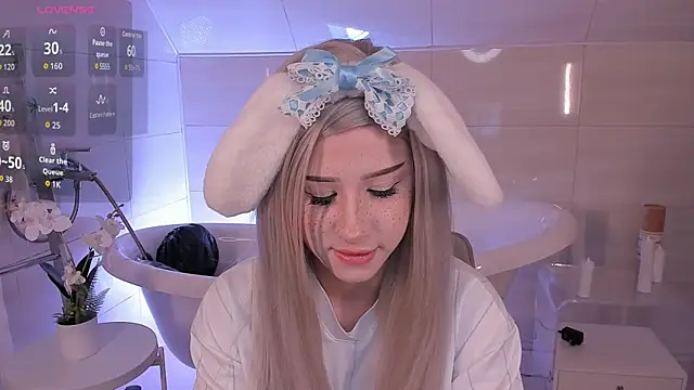 Necucub online show from October 30, 2:10 am