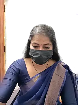 Snapshot of tamil_Sigappu_Roja chatting on April 20, 12:35 am tamil Sigappu Roja online show from April 20, 12:35 am